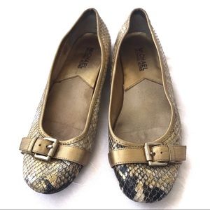 Michael Michael Kors Shoes Sz 6M gold black color
